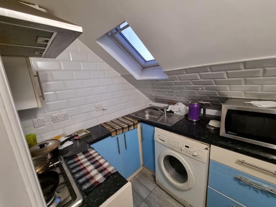 Apartment Flat, Heathrow, Free Parking, Netflix *