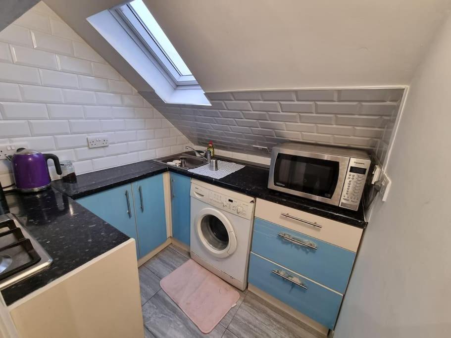 Apartment Flat, Heathrow, Free Parking, Netflix Hounslow